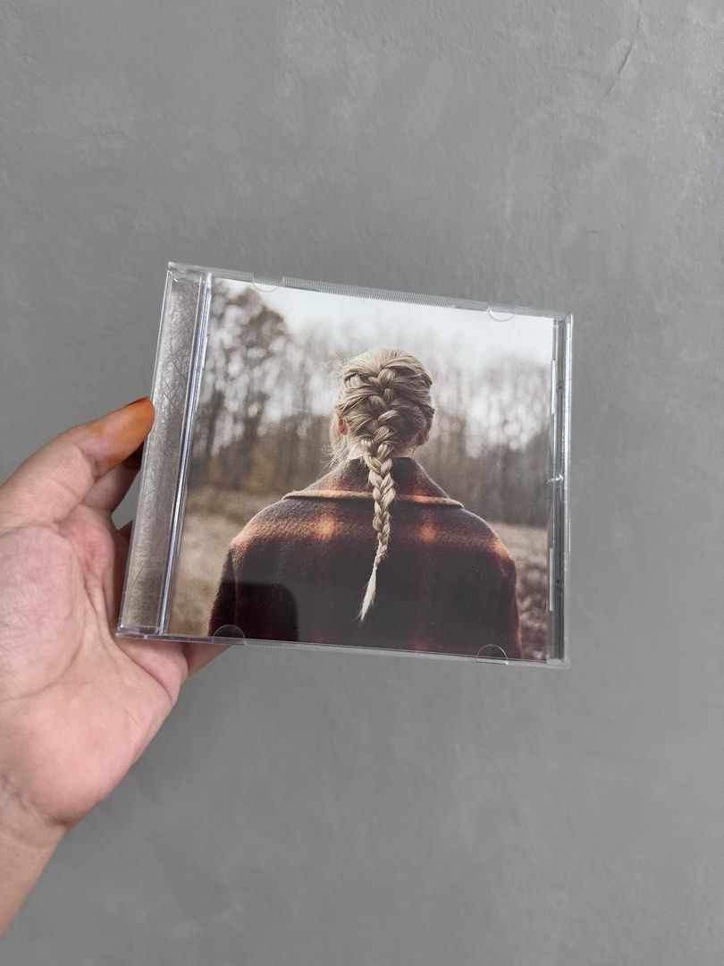 Taylor Swift Evermore (Deluxe Edition, Signed, Cd), 06/24/2024