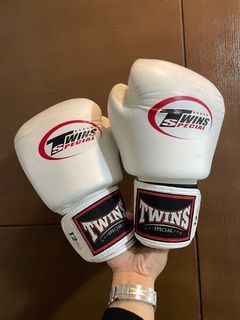 Twins Boxing Muay Thai Gloves 12oz
