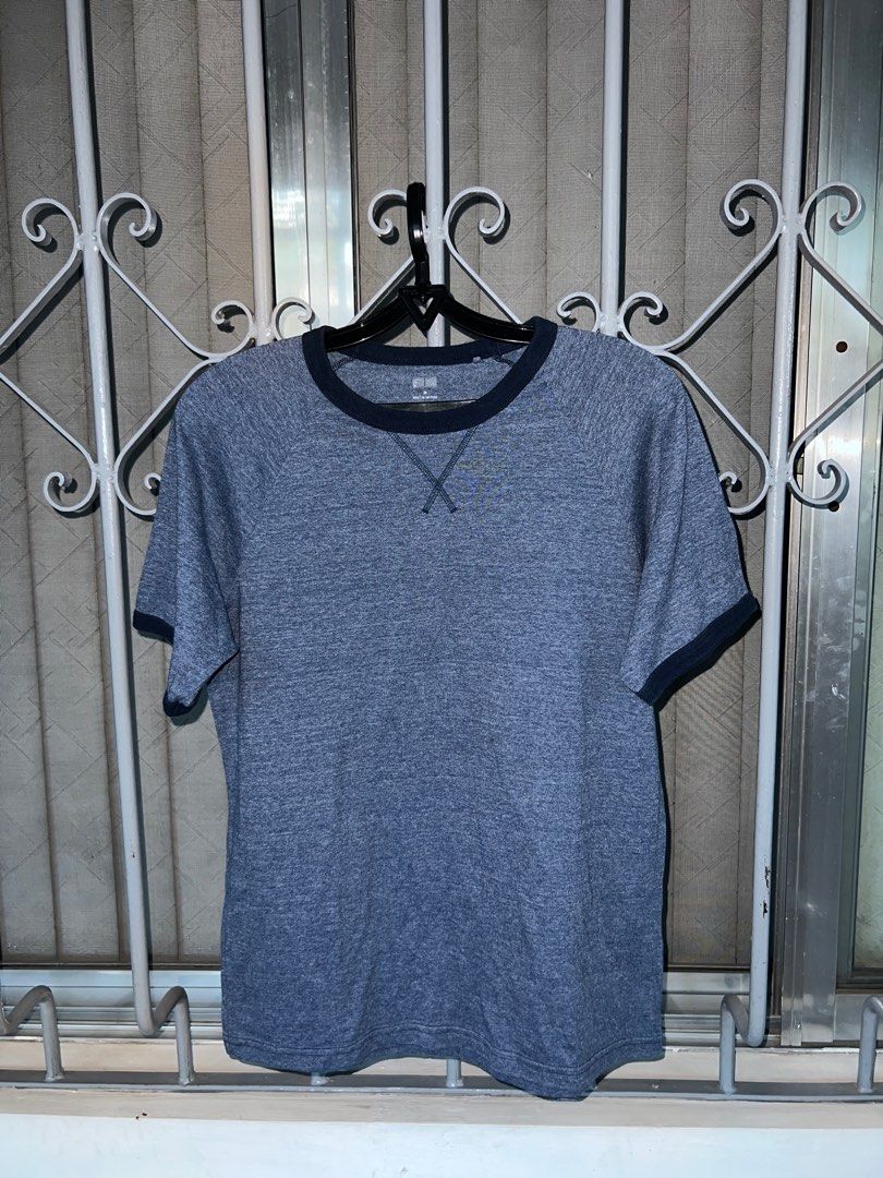 Uniqlo Navy Blue Shirt (Category: Tshirts & Polo Shirts ) located in Taytay. Submitted by azlux (Listing ID 1293265842, Image 1). Description: Uniqlo Navy Blue Shirt Size: Medium L: 26" W: 18.5" Sleeves: 7" •Excellent Condition, no issues •Colors may vary due to lighting •No return/refund, please make sure you are fully decided when purchasing •Shipping to be shouldered by buyer via J&T and Lalamove only •Payment First 📍San Isidro, Taytay, Rizal