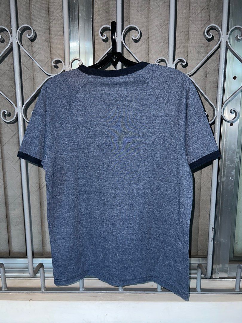 Uniqlo Navy Blue Shirt (Category: Tshirts & Polo Shirts ) located in Taytay. Submitted by azlux (Listing ID 1293265842, Image 2). Description: Uniqlo Navy Blue Shirt Size: Medium L: 26" W: 18.5" Sleeves: 7" •Excellent Condition, no issues •Colors may vary due to lighting •No return/refund, please make sure you are fully decided when purchasing •Shipping to be shouldered by buyer via J&T and Lalamove only •Payment First 📍San Isidro, Taytay, Rizal