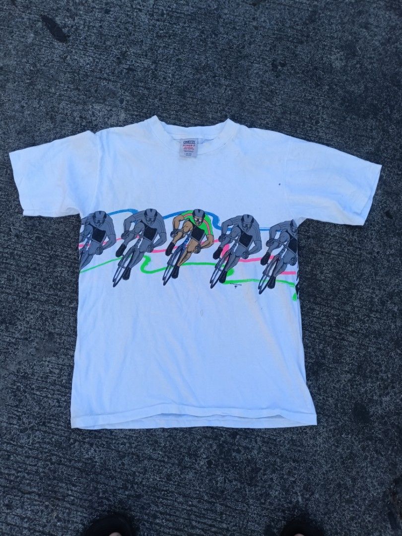 VINTAGE CYCLING T SHIRT (Category: Tshirts & Polo Shirts ) located in Imus. Submitted by fndsvntg_307 (Listing ID 1293292847, Image 1). Description: VINTAGE CYCLING SHIRT - ONEITA tag - Large - 21.5width x 28Length Excellent condition 800php only.