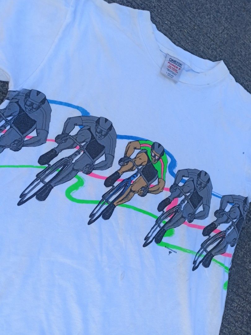 VINTAGE CYCLING T SHIRT (Category: Tshirts & Polo Shirts ) located in Imus. Submitted by fndsvntg_307 (Listing ID 1293292847, Image 2). Description: VINTAGE CYCLING SHIRT - ONEITA tag - Large - 21.5width x 28Length Excellent condition 800php only.