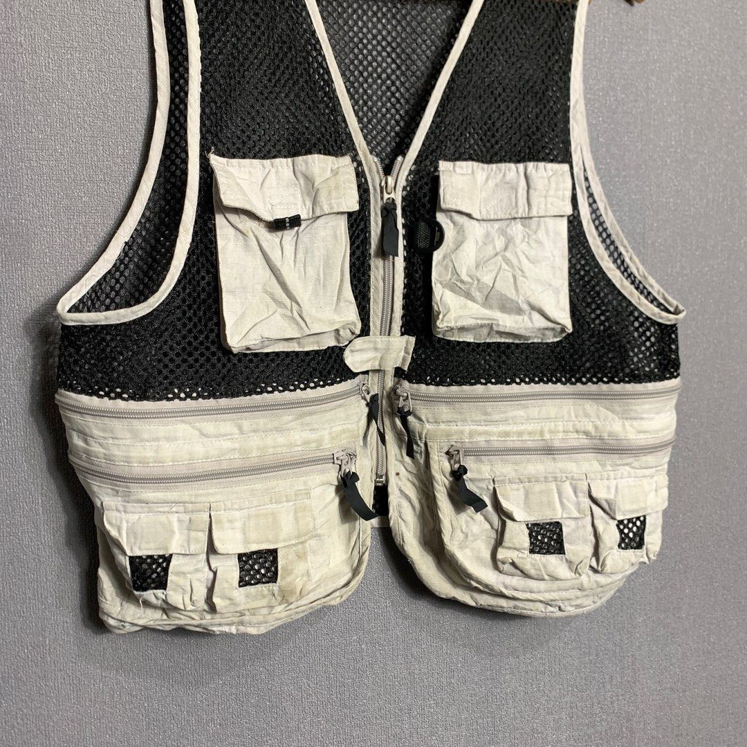 Vintage Utility Fishing Vest  Black/Off white, Men's Fashion, Tops & Sets,  Vests on Carousell