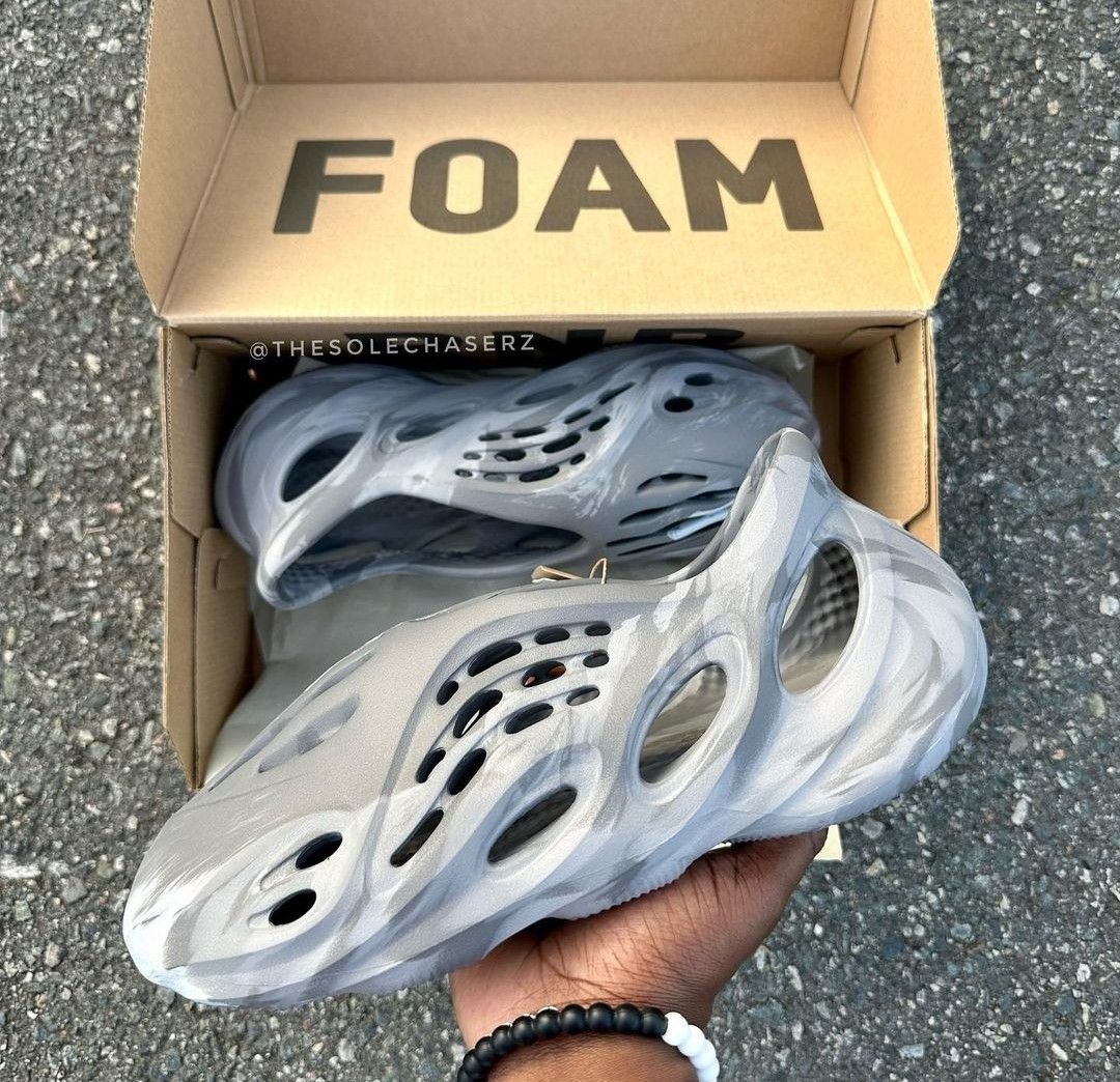 YEEZY Foam Runner MX Granite フォームランナー BUY Adidas Yeezy Foam Runner MX Granite | Kixify Marketplace