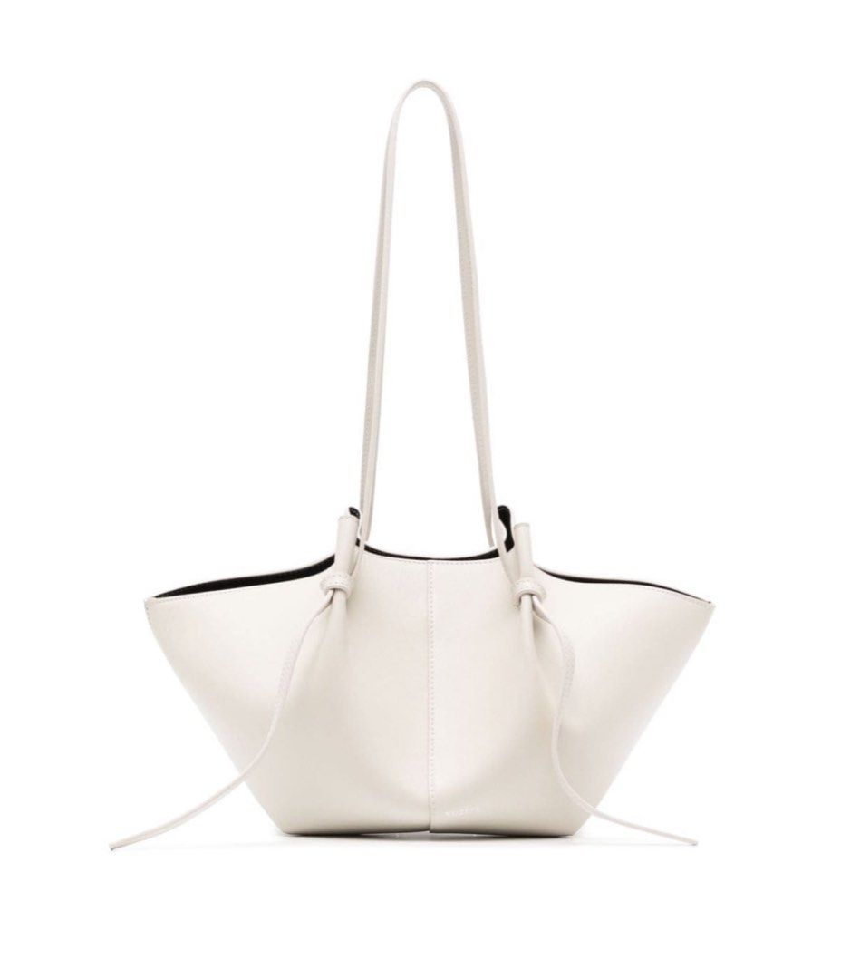 REDUCED] brand new Yuzefi Mochi Bag White, Women's Fashion, Bags