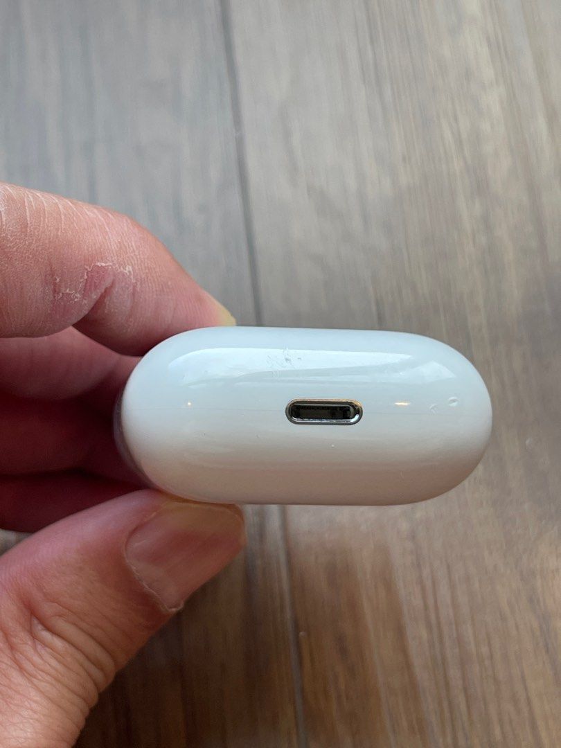 Airpods471206427120773123