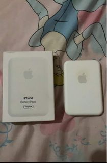 Apple Magsafe Charger Powerbank bought from sg