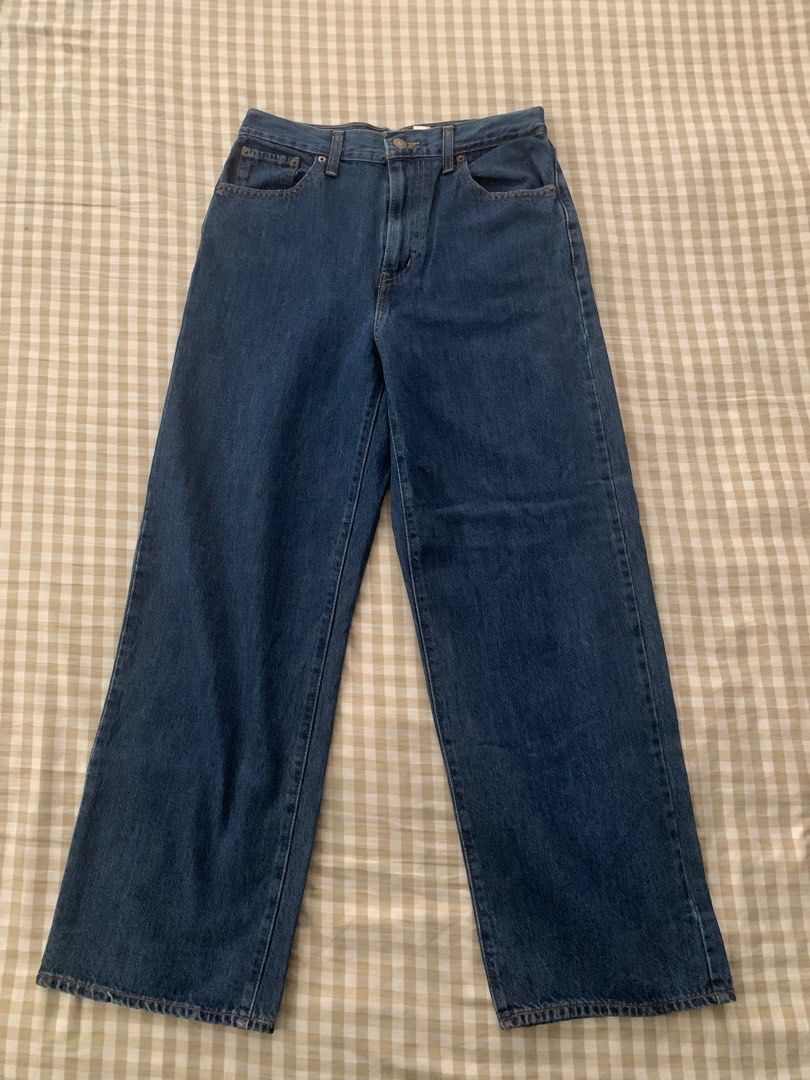 Authentic Levi's Womens Highwaist straight 28 on tag fit 30 from USA,  Women's Fashion, Bottoms, Jeans on Carousell