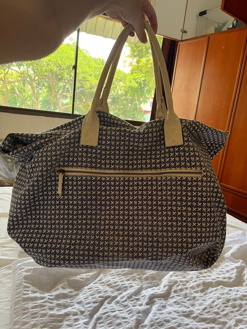 Beautiful Citta design heavy cotton overnight bag