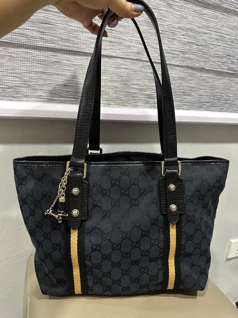 Classic GUCCI canvas tote in black