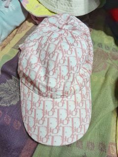 Dior pink cap