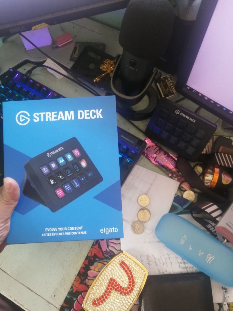 Elgato + Blue Yeti pack (Stream Deck + Mic), Computers & Tech, Parts ...
