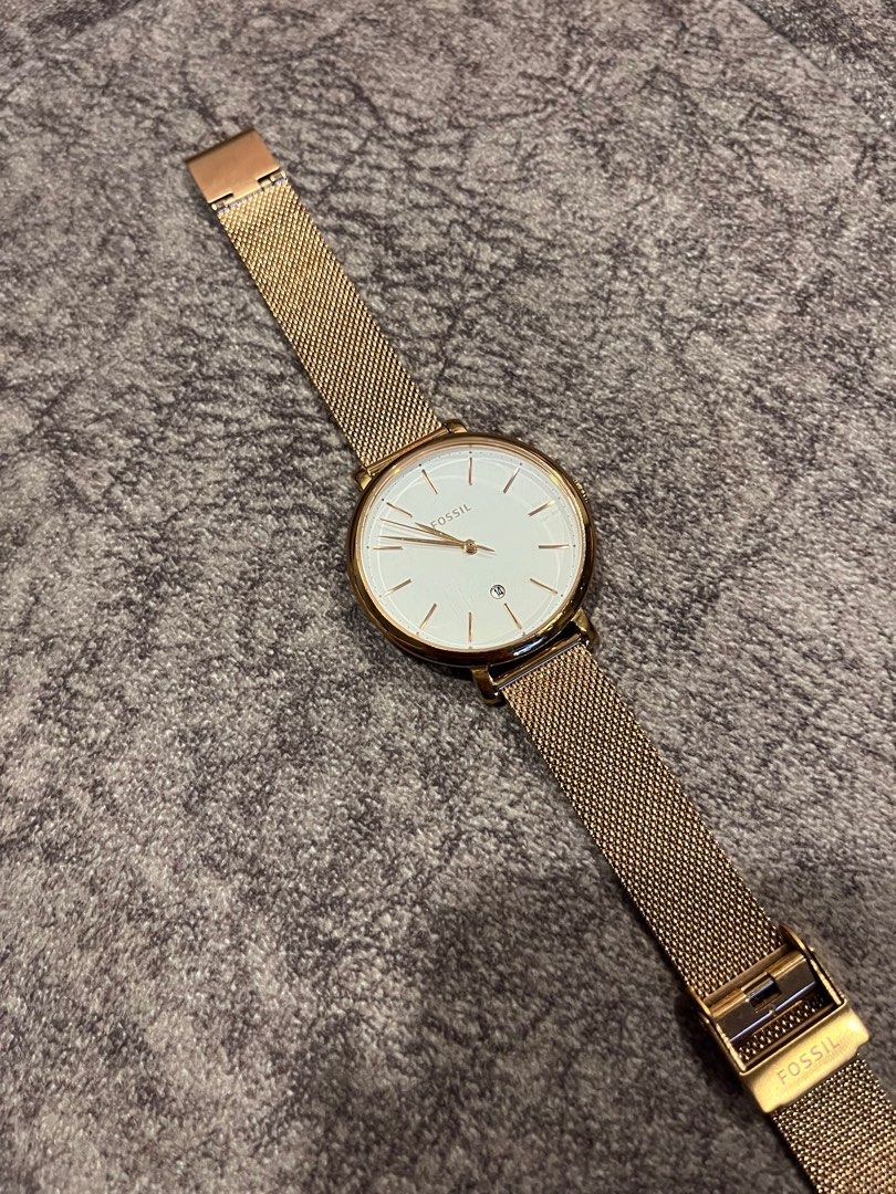Fossil Women Watch Women s Fashion Watches Accessories Watches on Carousell