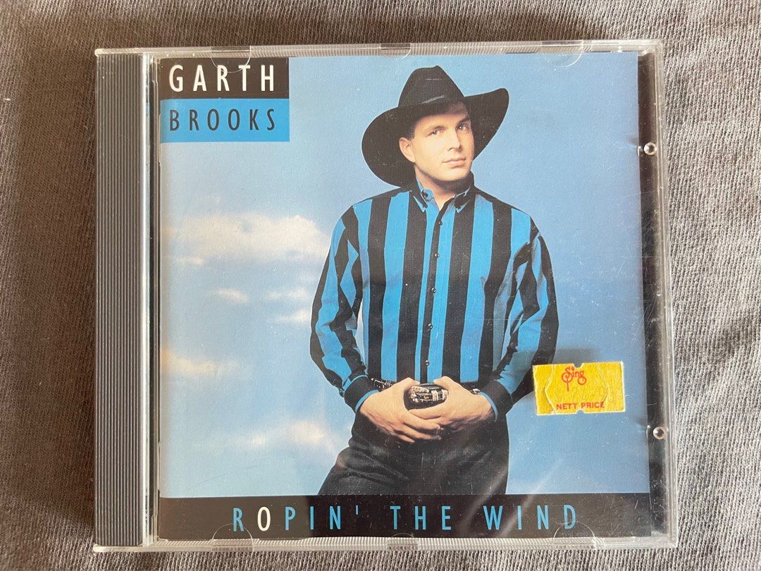 Garth Brooks Double Live 2CD, Ropin' The Wind CD, Hobbies & Toys, Music &  Media, CDs & DVDs on Carousell