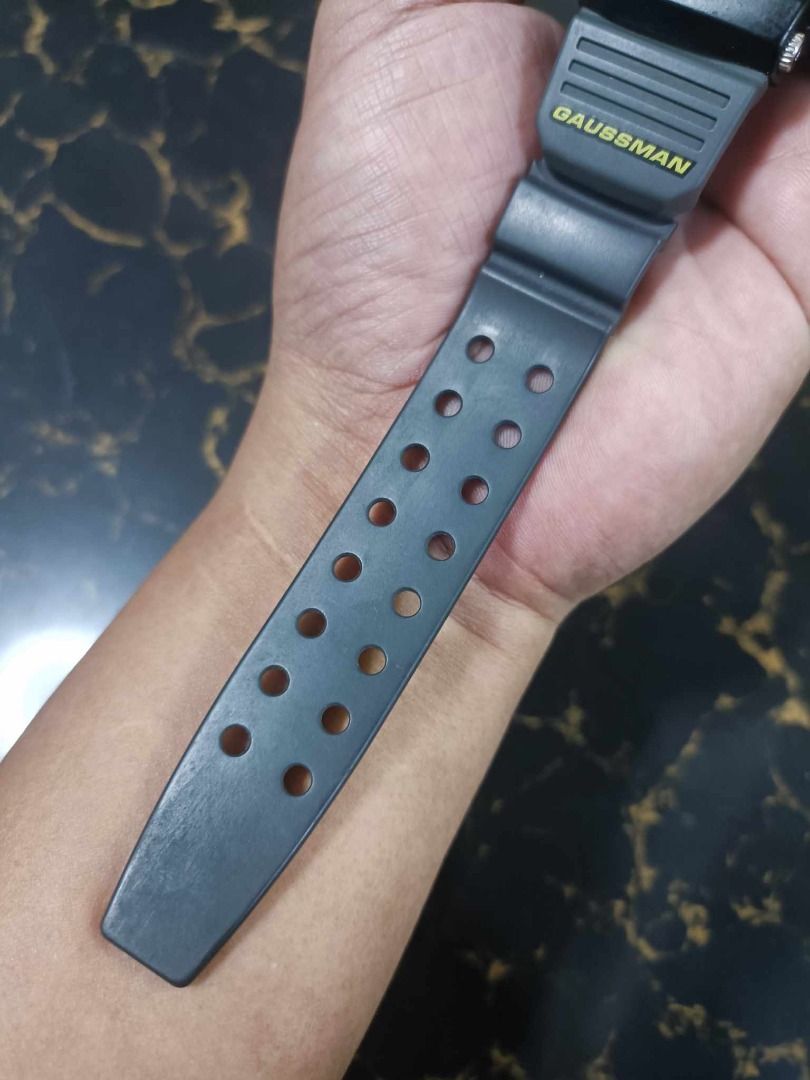 Gshock Vintage Aw571 Gaussman (Category: Men's Watches) located in Manila. Submitted by bunksmedina (Listing ID 1293473833, Image 2). Description: -Aw571 Gaussman Unit only 8/10 condition Stock Custom made bezel used strap 8/10 scratches on glass as is P3,700 Pick-up Pritil Herbosa st tondo manila or Palalamove nyo If shipping po PAYMENT FIRST Bdo Gcash No COD No COP Pwede Lalalamove abono basta kayo magbbook .