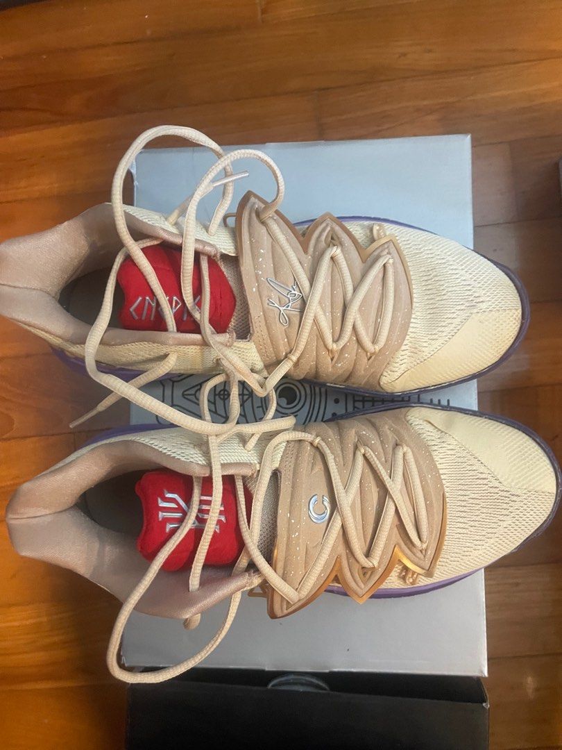 Kyrie 5 yeezy top