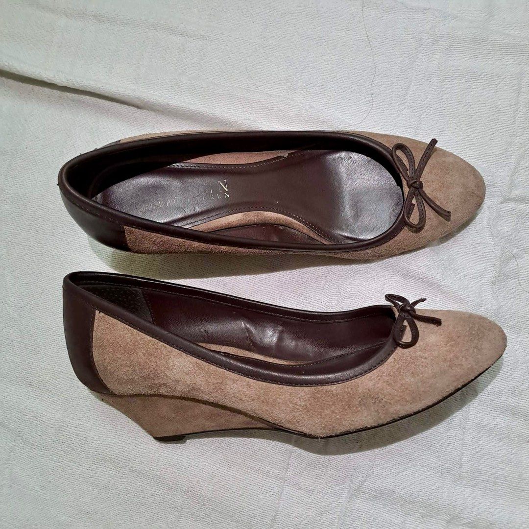 Lauren by Ralph Lauren Closed Toe Wedges (Category: Wedges) located in Makati City. Submitted by declutter__queen (Listing ID 1293507366, Image 2). Description: Can fit a size 7.5 well.