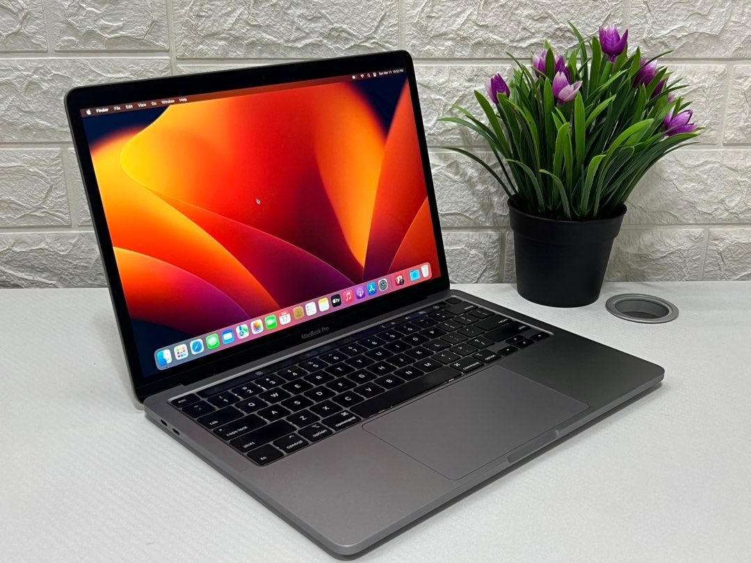 Macbook Pro 2020 i5 8gb 256SSD (Category: Laptops & Notebooks) located in Makati City. Submitted by adam_son (Listing ID 1293516851, Image 2). Description: Model : Macbook Pro 2020 Intel Core i5 13.3inches 8GB Ram 256 Gb ssd💻 Condition : Secondhand, Very smooth, No Box Price : 30,000 ONLY Quick Specifications - 1.4 GHz Quad-Core Intel Core i5 - 8GB 2133 MHz LPDDR3 Memory Ram - 256 GB SSD Flash Storage - Backlit Keyboard - Touch-Bar - Screen Size