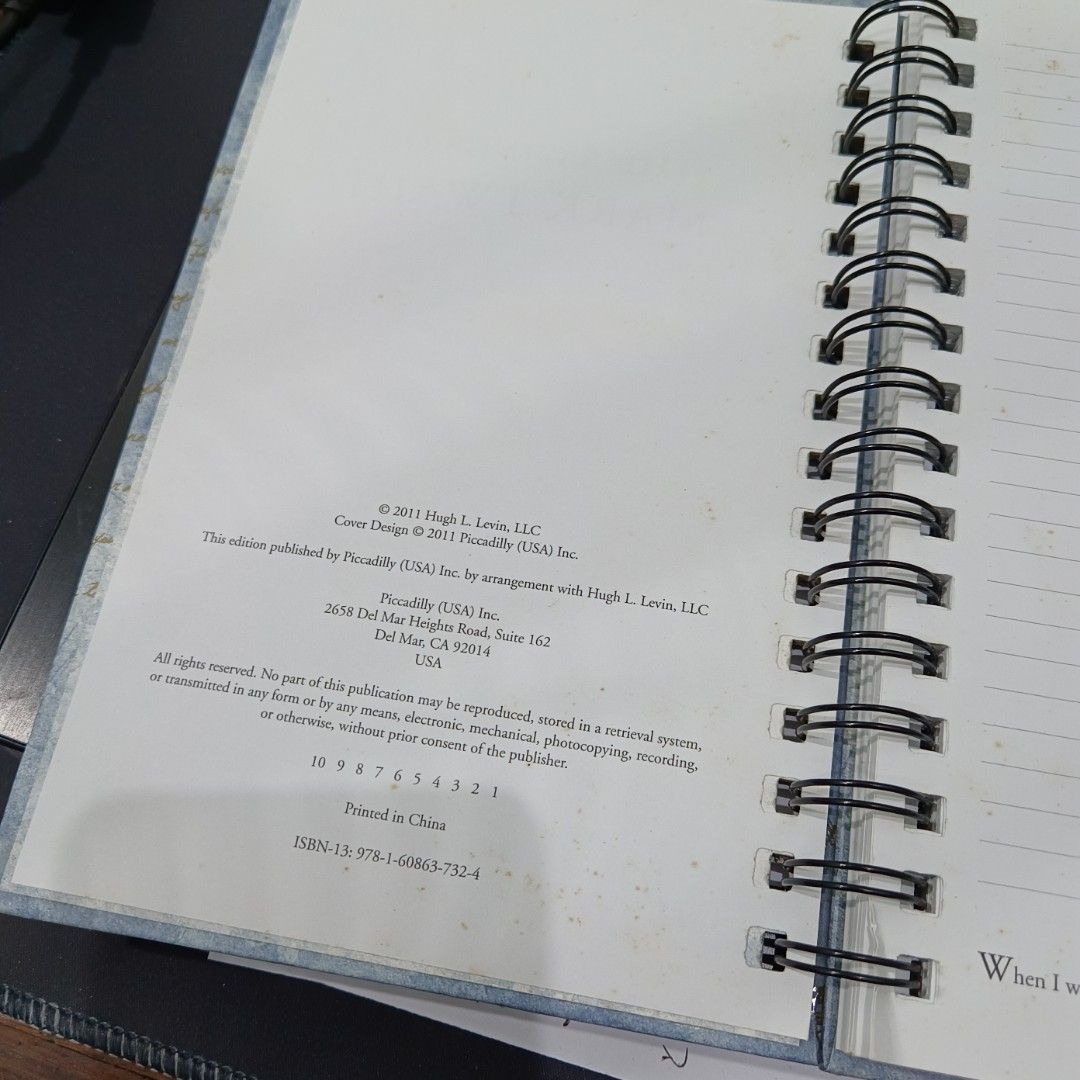 Mark Twain quote notebook (Category: Storybooks) located in Alor Setar. Submitted by 001yw (Listing ID 1293486021, Image 2). Description: Never used. Bought it from a second hand shop Not using it hence letting go..