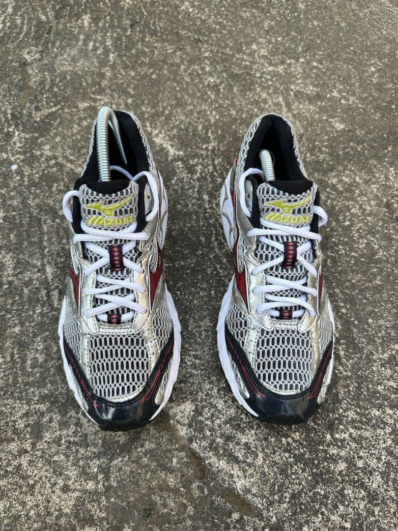 Mizuno wave top nexus 6 yellow