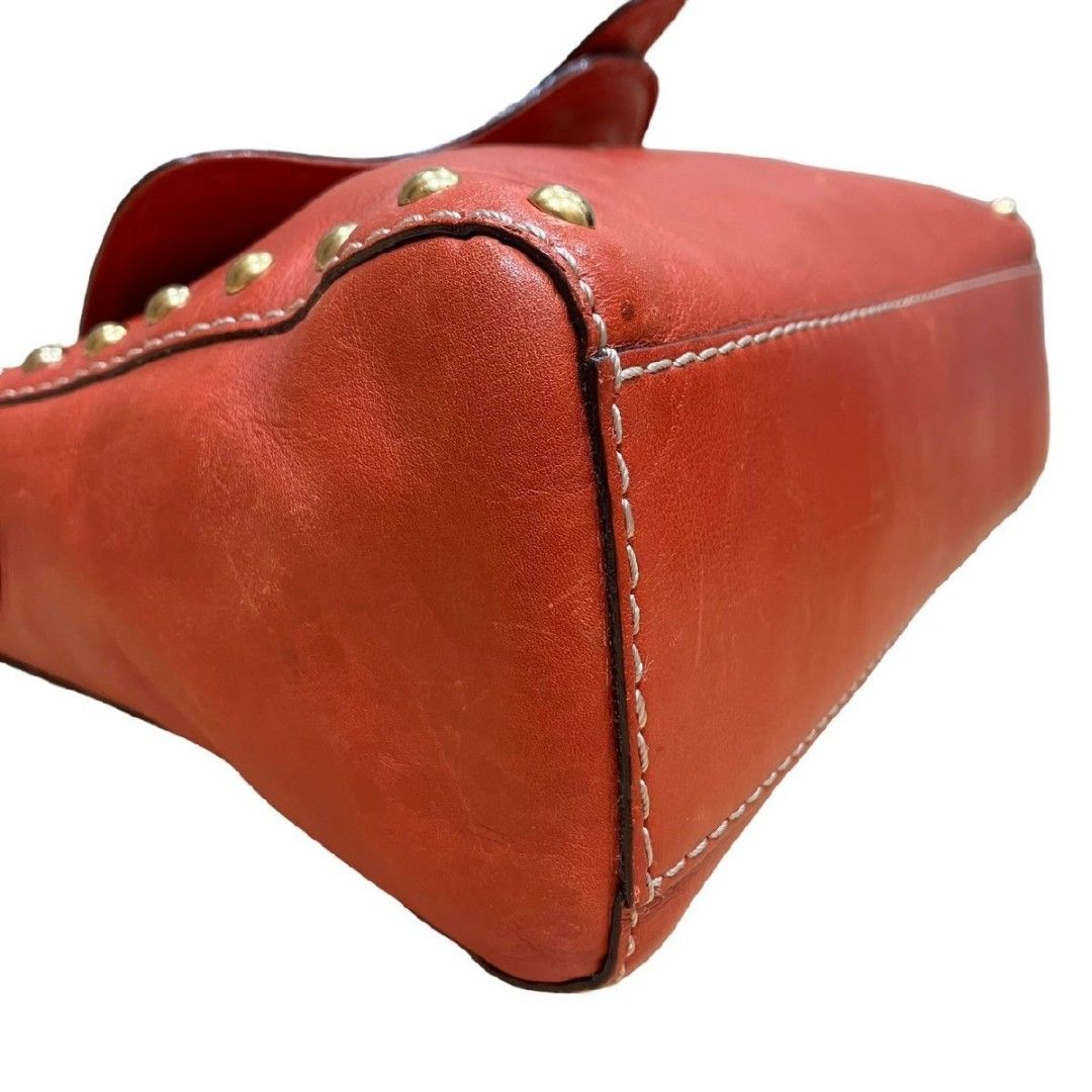 MK red kili/shoulder bag (Category: Luxury Bags & Wallets) located in Quezon City. Submitted by kkk.gubat (Listing ID 1293417226, Image 3). Description: .