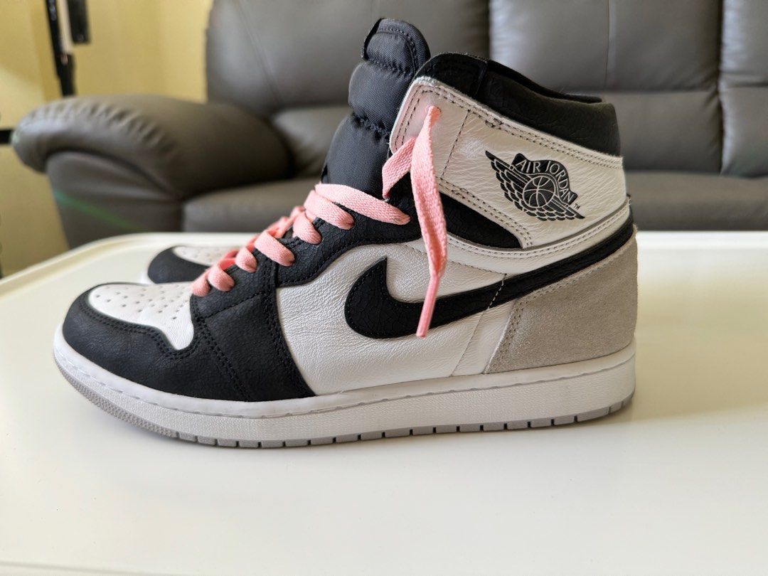 bleach coral 1s