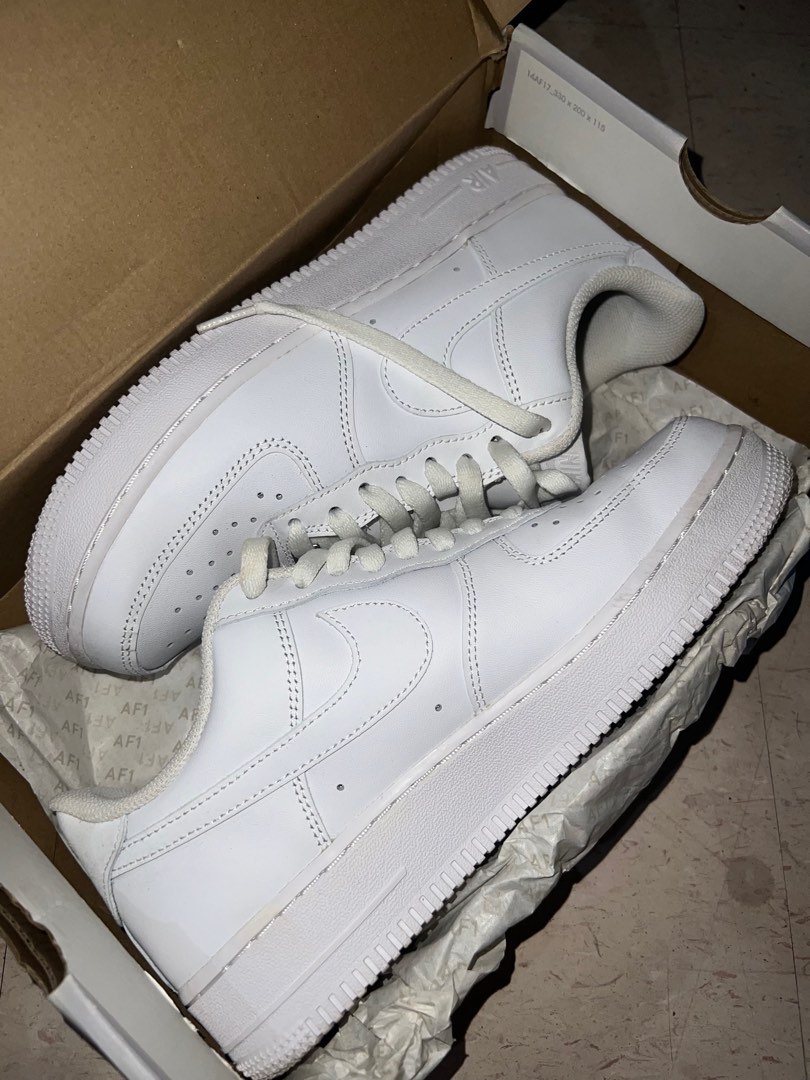 triple white nike air force