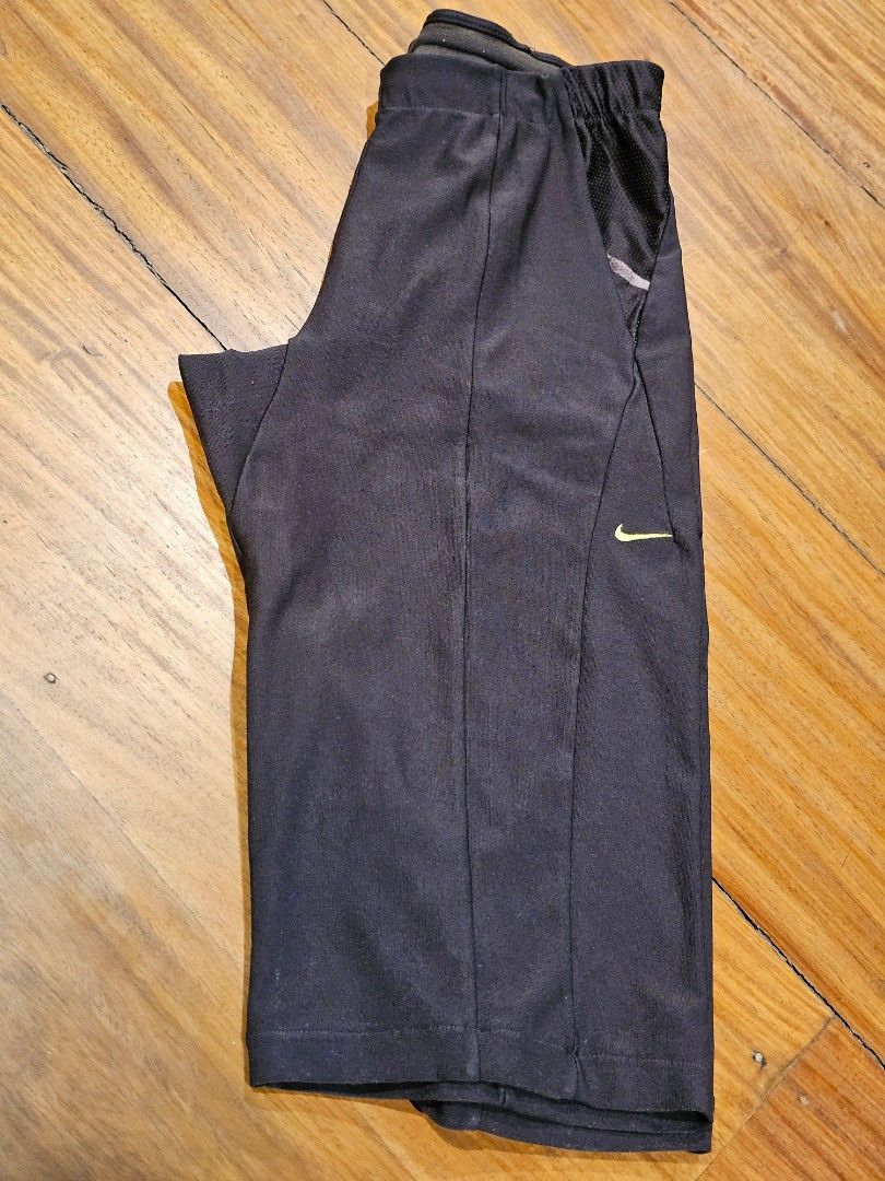 Nike Dry Fit in Medium, Charcoal Gray (color), Women's Fashion, Activewear  on Carousell