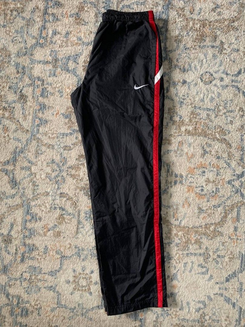 NIKE VINTAGE TRACKPANTS, Men's Fashion, Bottoms, Joggers on Carousell