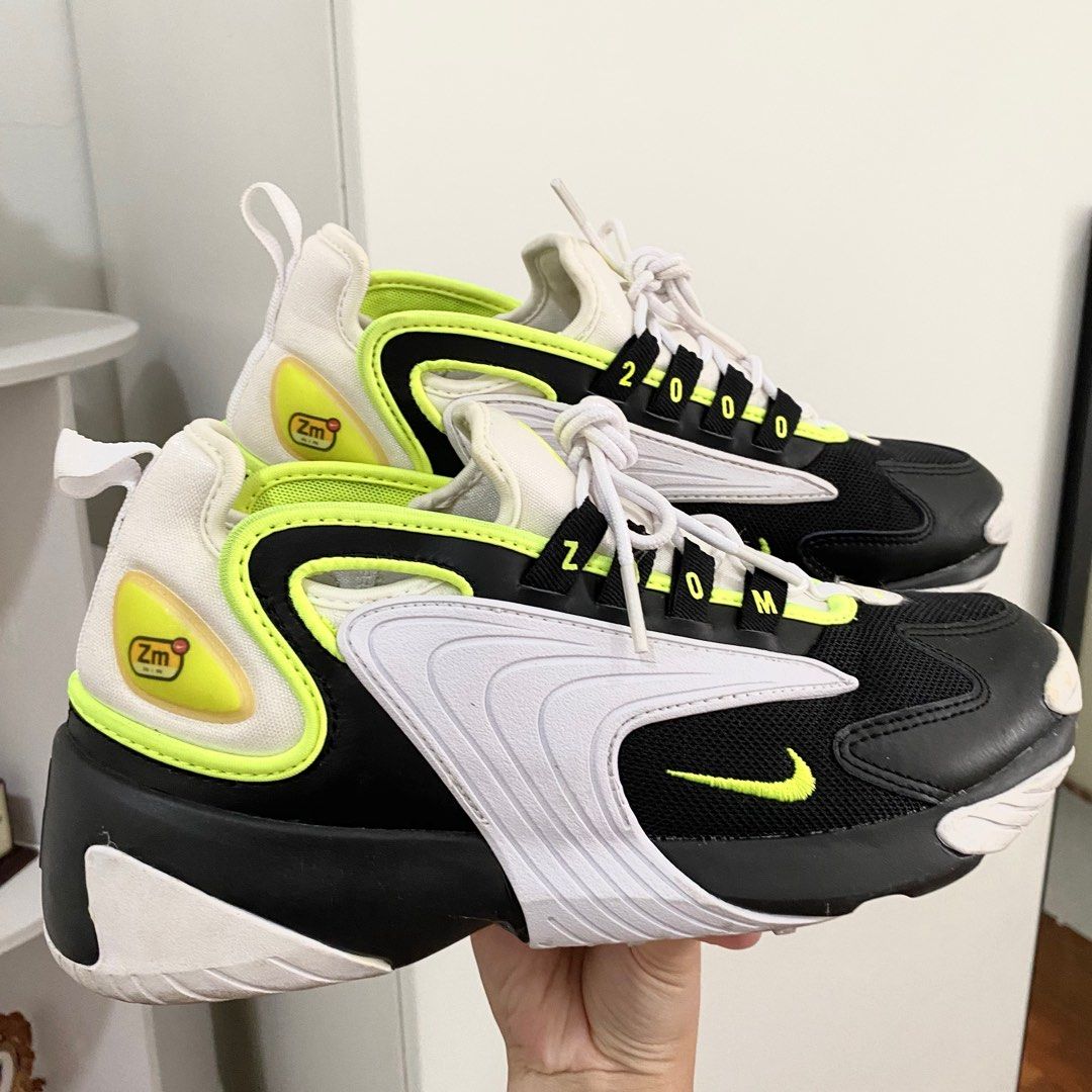 WTS NIKE ZOOM 2K