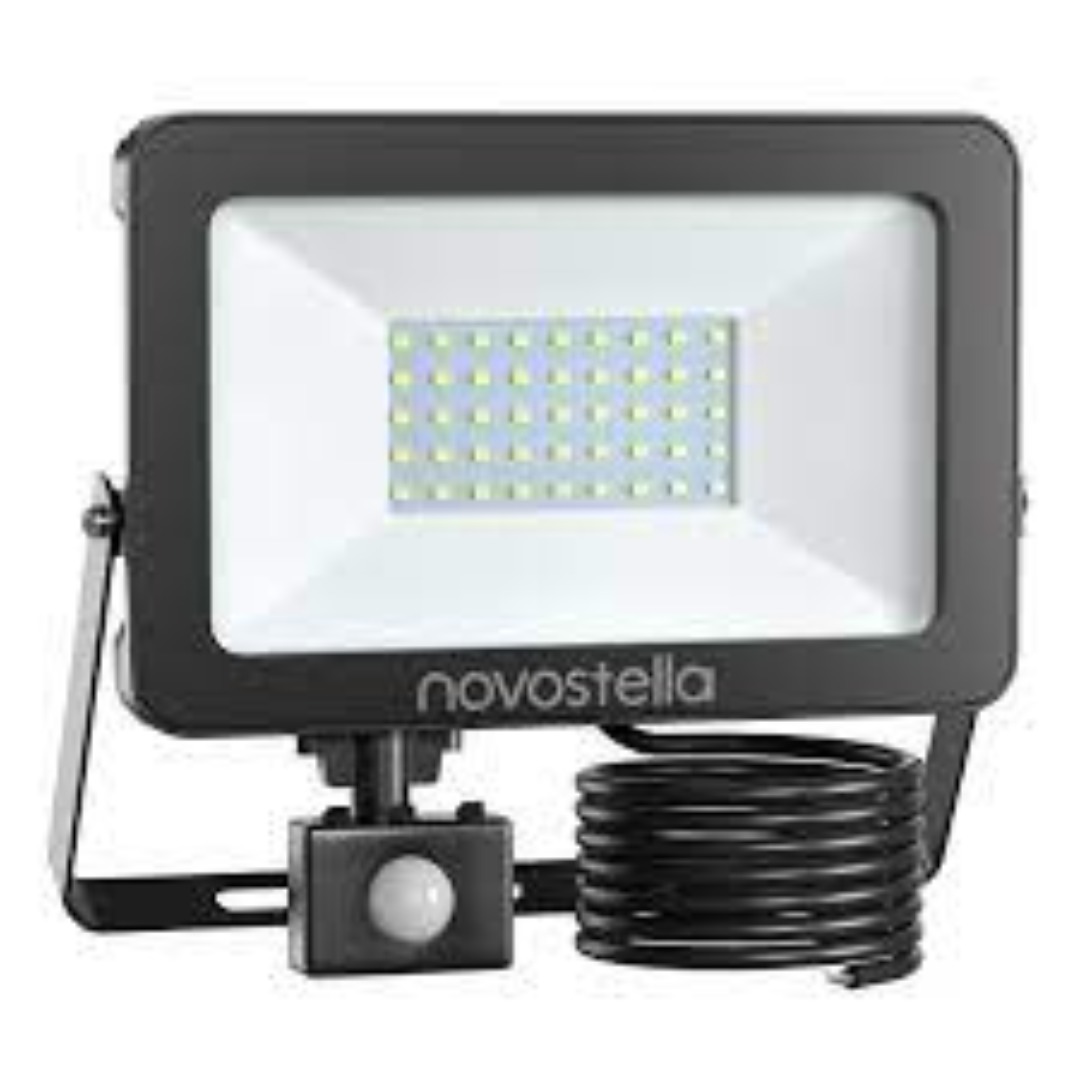Novostella 60W Security Lights Outdoor Motion Sensor, 6000LM PIR Light(450W  Equivalent), IP66 Waterproof Motion Sensor Flood Light, 6000K Daylight  White LED Lighting Perfect for Backyard, Garages [Energy Class A+],  Furniture & Home