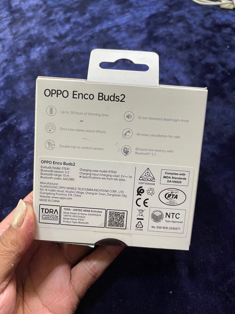 OPPO Enco Buds2 (Category: Earphones) located in Manila. Submitted by jsc_0305 (Listing ID 1293377296, Image 2). Description: BNew OPPO Enco Bud 2 Color White.