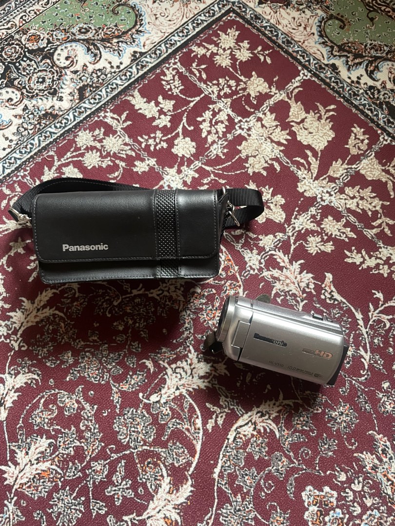 Panasonic HCV550 Camcoder, Photography, Video Cameras on Carousell