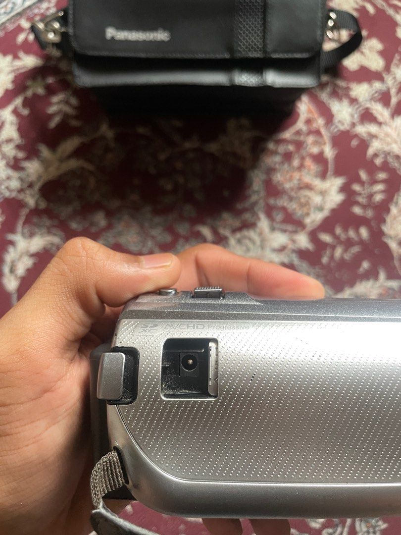 Panasonic HCV550 Camcoder, Photography, Video Cameras on Carousell