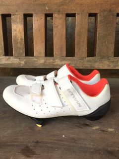 Pre-Loved (Like New) Decathlon B’twin Cycling Shoes with Shimano Cleats