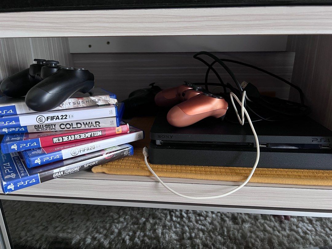 Ps4 cd outlet on rent