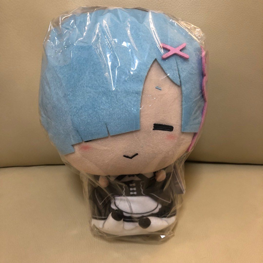 Re Zero 公仔 （分類：絨毛玩具）位於 Hong Kong。 由 leepht 提交（商品編號 1293520743，圖片 2）。簡介： Both for $200 Rem $150 Ram$100。
