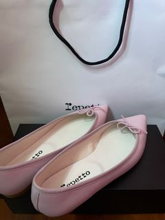 (Category: ) located in . Submitted by nix.preloved (Listing ID 1293362175, Image 1). Description: .