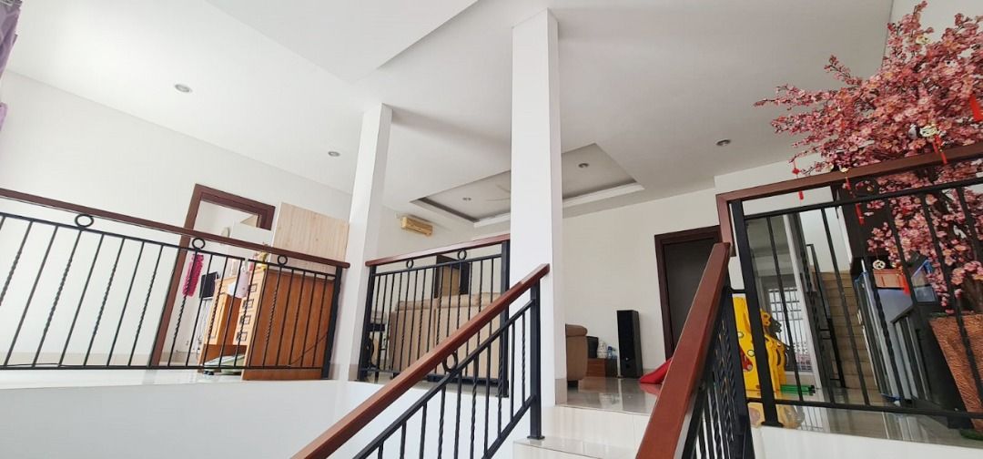 rumah_dijual_di_cluster_versai_1710714564_25f7ac03_progressive