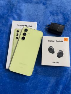 Samsung A54 5G 3 Months old with Galaxy Buds