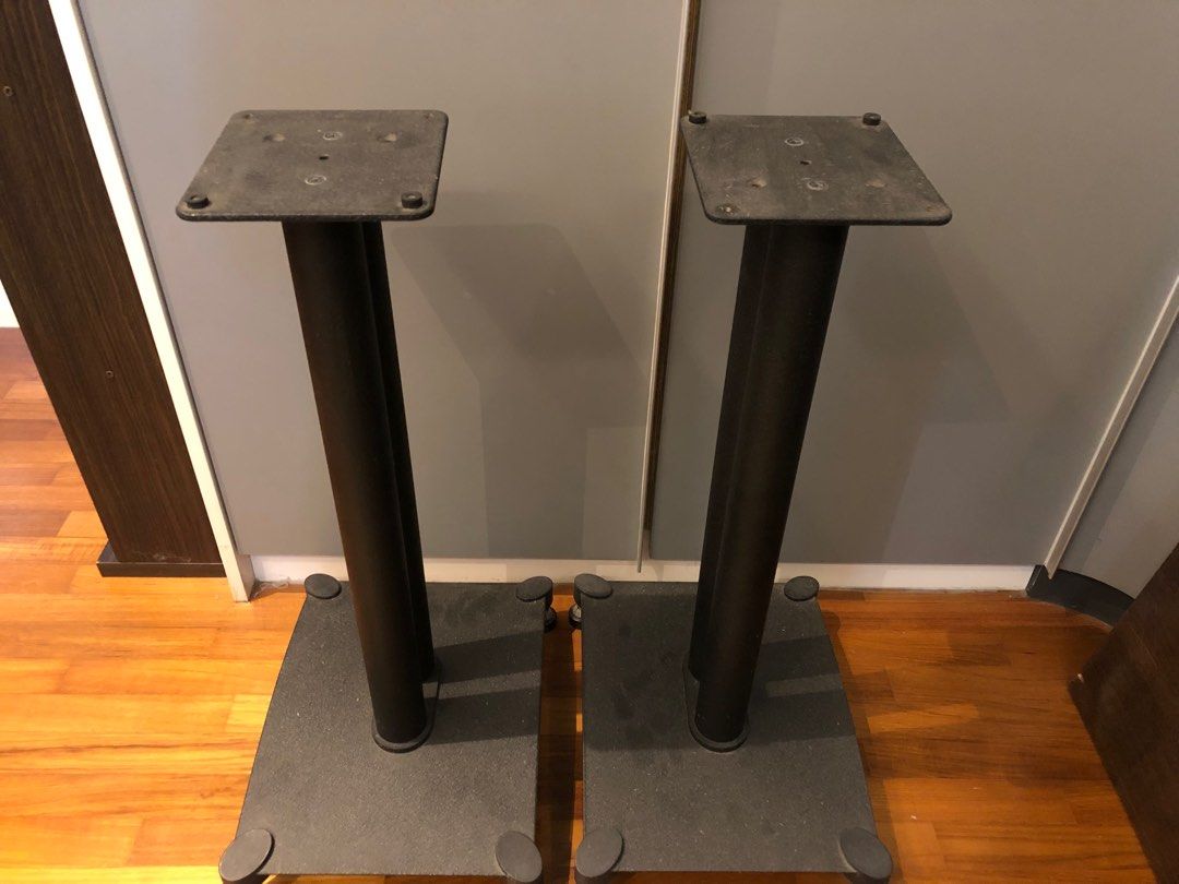 Speaker stand Sanus SF22