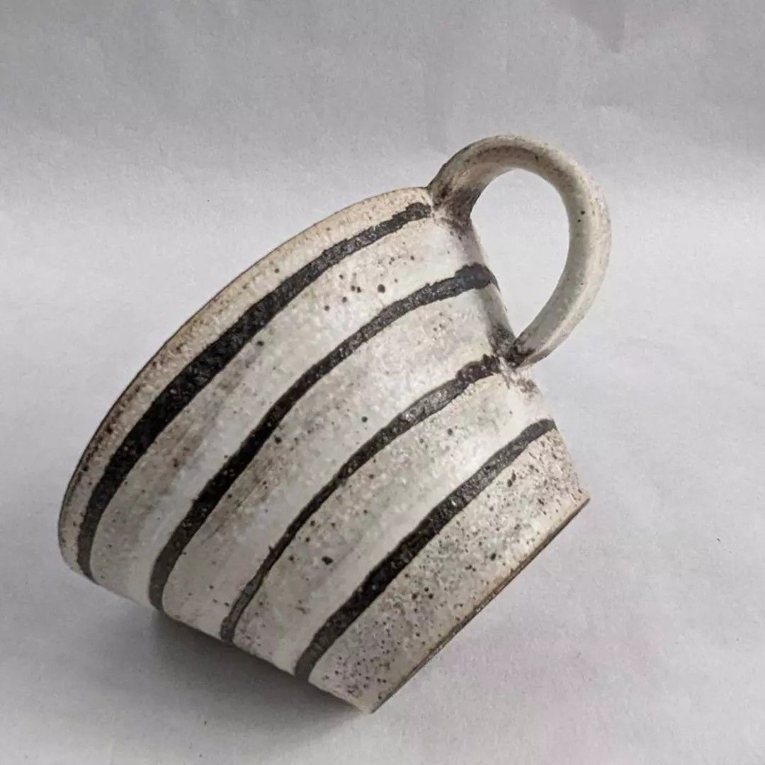 Stoneware Wide-mouth, Low cup (Category: Coffee & Tea Tableware) located in Davao. Submitted by eclectic1925 (Listing ID 1293507918, Image 1). Description: Php320 Stoneware Wide-mouth, Low cup H: 3 inches First to pay.