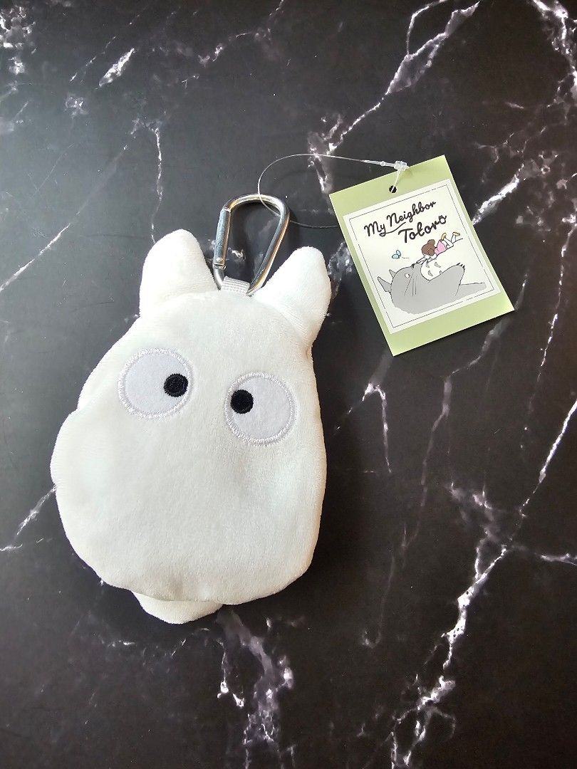 Studio Ghibli Baby White Totoro Plush Toy with Tote Bag (Category: Tote Bags) located in Singapore. Submitted by oddball.fishes (Listing ID 1285405215, Image 2). Description: Studio Ghibli Baby White Totoro Plush Toy with Tote Bag Maximum Load: 10kg.