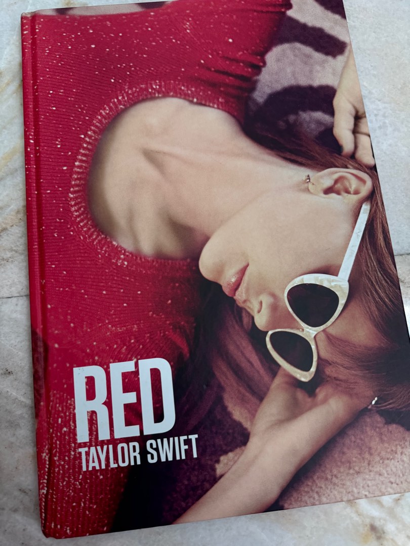 Taylor Swift Red Photobook with Hardcover (Official Merchandise