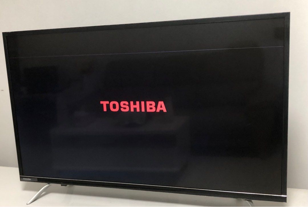 TOSHIBA TV 43