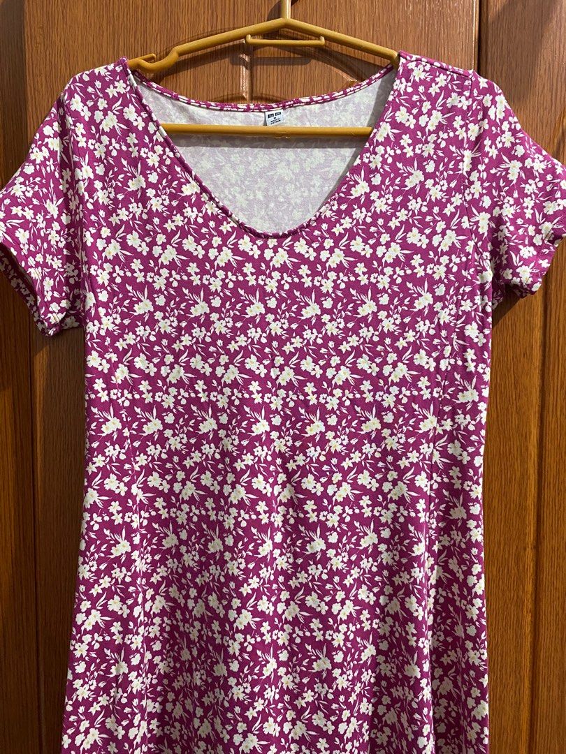 Uniqlo Preloved Dress (Category: Dresses) located in Pasay City. Submitted by seishoppe (Listing ID 1293407051, Image 2). Description: Selling my preloved Uniqlo dress. Good as new. Used only a few times. Decluttering. SF shouldered by buyer MOP: Gcash/Maya.