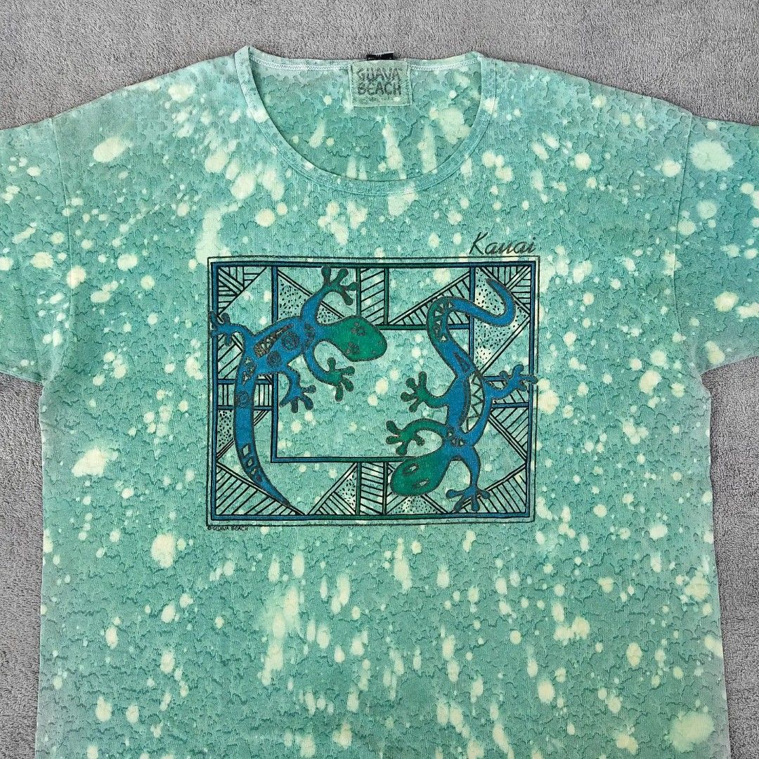 Vintage Kauai Destination Tee (Category: Tshirts & Polo Shirts ) located in Tayug. Submitted by mart_ii.vtg (Listing ID 1293518284, Image 1). Description: Vintage Kauai Destination Tee • ©Guava Beach • XL on tag • Width: 22.5in • Length: 27in • Condition: 9/10 • Issue: faded Claim: ₱299.00 + SF DM me for more details. *Colors may vary due to lighting and enhancement* #vintageph #vintage #vintageshirt #vintagegraphicshirt #souvenirshirt.