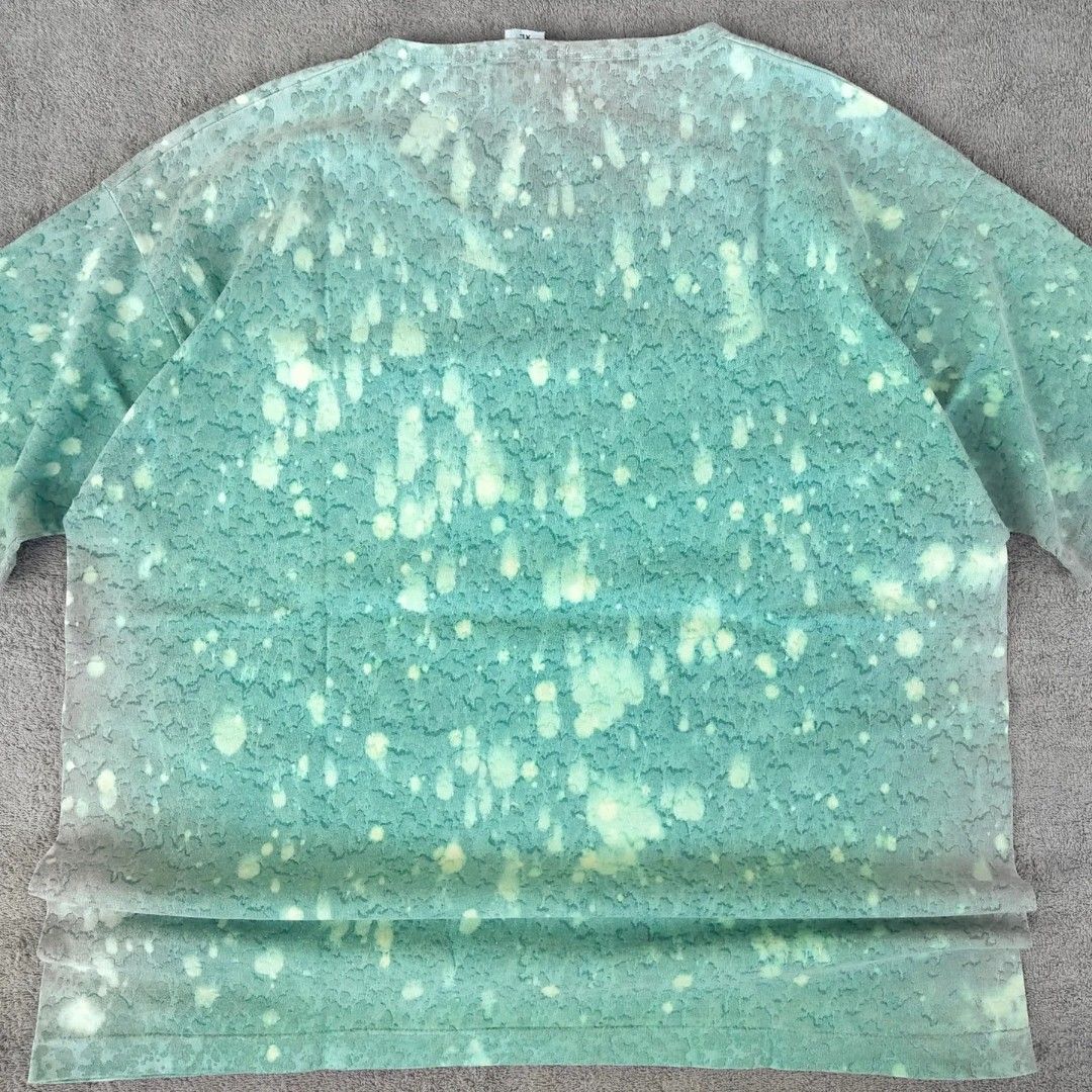 Vintage Kauai Destination Tee (Category: Tshirts & Polo Shirts ) located in Tayug. Submitted by mart_ii.vtg (Listing ID 1293518284, Image 3). Description: Vintage Kauai Destination Tee • ©Guava Beach • XL on tag • Width: 22.5in • Length: 27in • Condition: 9/10 • Issue: faded Claim: ₱299.00 + SF DM me for more details. *Colors may vary due to lighting and enhancement* #vintageph #vintage #vintageshirt #vintagegraphicshirt #souvenirshirt.