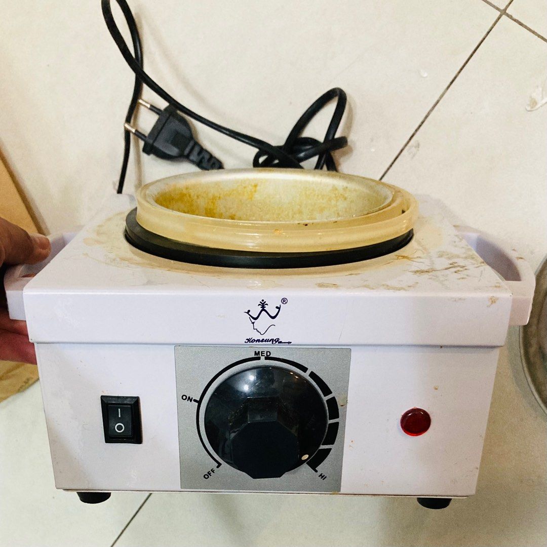 Wax Heater Warmer Depilatory Wax Machine (Category: Body Care) located in Pasig City. Submitted by buyanne (Listing ID 1293525719, Image 1). Description: Single Pot Wax Heater Warmer Depilatory Wax Machine Salon Use Ok 💰What’s your budget? 📦Shipping shouldered by buyer 🤗RFS: Decluttering/Fundraising 💸MOP: BPI, BDO, GCash, Maya 👌Serious buyers, pls make an offer 💰SAVE MORE if you bundle with 1 or more items!!! ✅ Shipped same day or next upon