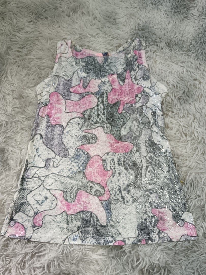y2k tank top (Category: Others Tops) located in Caloocan City. Submitted by _c14rr (Listing ID 1293407217, Image 1). Description: width: 15" length: 24" glittery +sf mop:gcash . . . no meet ups.